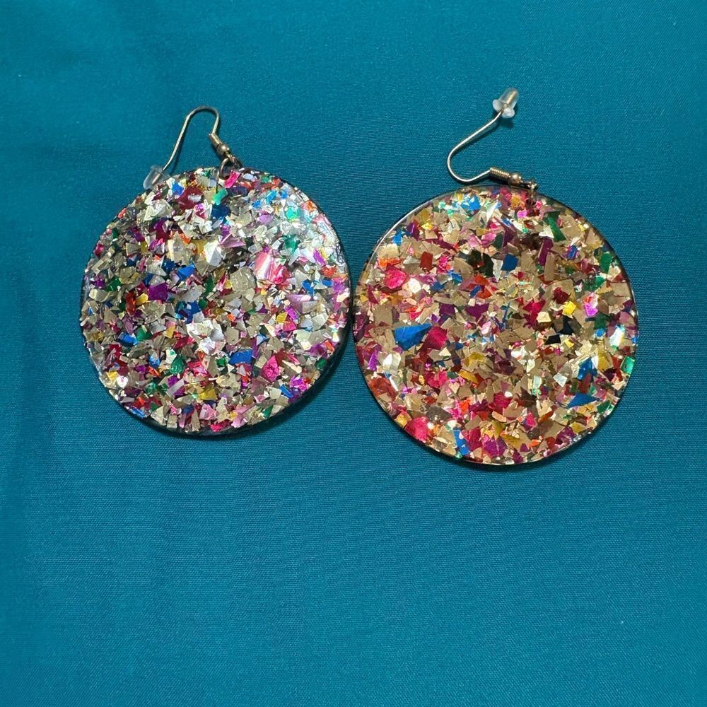 NWT by DJ’s Fluid Art Colorful Glitter Disc Earrings